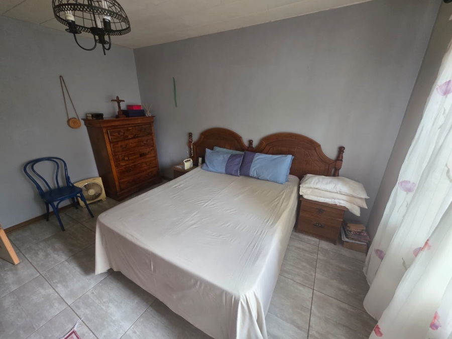 4 Bedroom Property for Sale in Roodepan Northern Cape